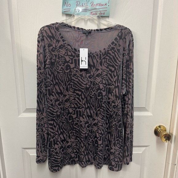 Hannah Tops - Hannah Women's Black and Gray Abstract Long Sleeve Top